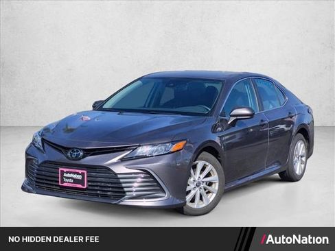 Used 2022 Toyota Camry LE AWD/4WD image 1