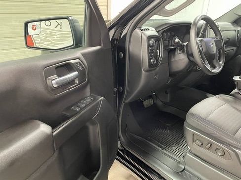 Used 2022 Chevrolet Silverado 1500 Custom Trail Boss AWD/4WD image 10