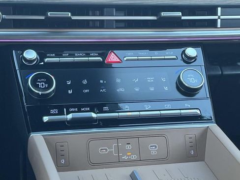 New 2026 Hyundai Santa Fe Calligraphy AWD/4WD image 17