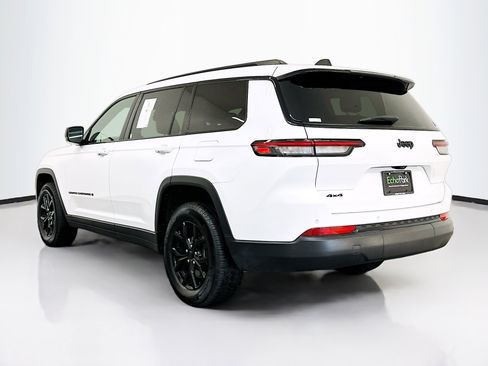 Used 2024 Jeep Grand Cherokee L Altitude image 5