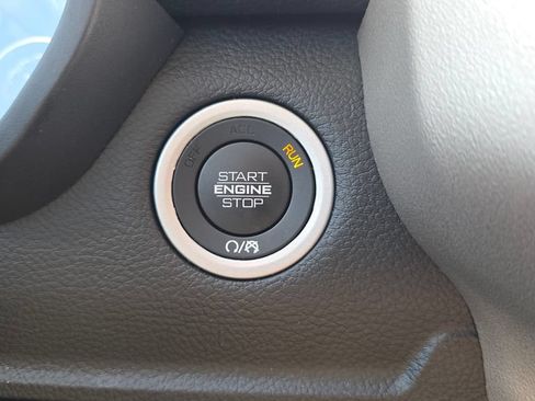 Used 2022 RAM 1500 Laramie AWD/4WD image 34