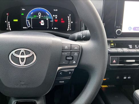 Used 2026 Toyota Camry LE w/ Convenience Package FWD image 25