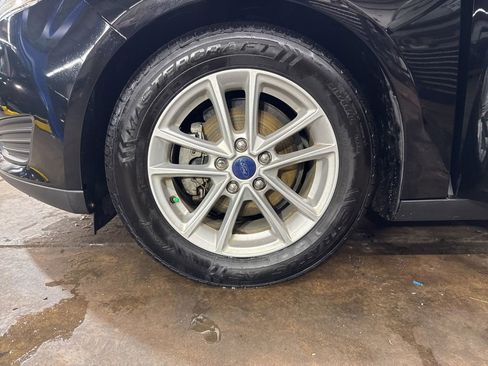 Used 2018 Ford Focus SE image 28