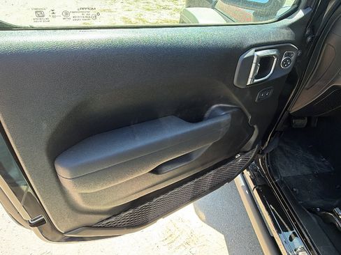 New 2026 Jeep Gladiator Rubicon AWD/4WD image 14