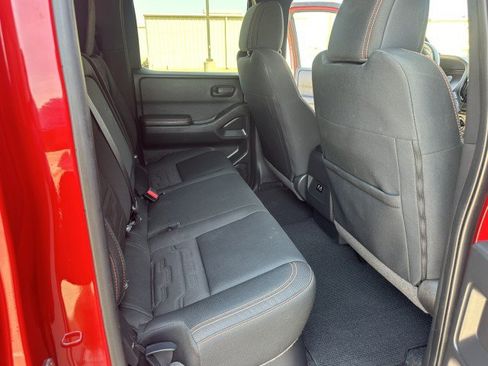 Used 2026 Nissan Frontier PRO-4X AWD/4WD image 18