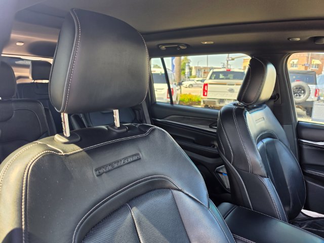 Used 2022 Jeep Grand Cherokee L Overland AWD/4WD image 14
