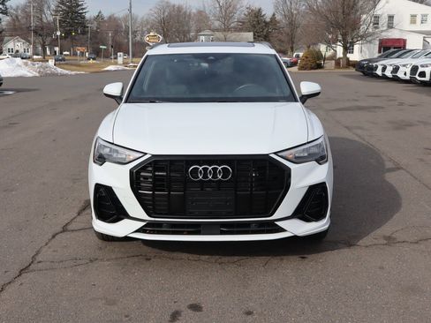 Used 2022 Audi Q3 2.0T Premium w/ Black Optic Sport Package image 2