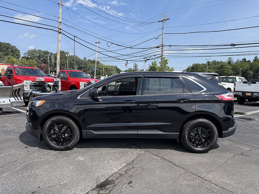 Certified 2023 Ford Edge SEL w/ Convenience Package AWD/4WD image 4