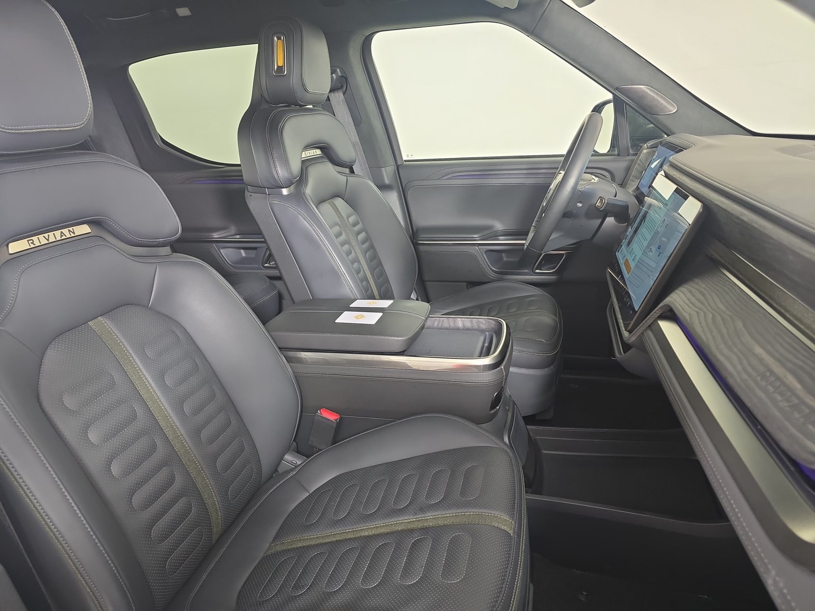 Used 2023 Rivian R1T Adventure Quad AWD/4WD image 23
