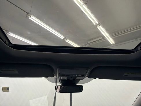 Used 2023 Honda Odyssey Elite image 24