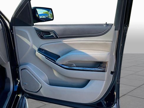 Used 2017 GMC Yukon XL SLT w/ Premium Edition RWD image 23