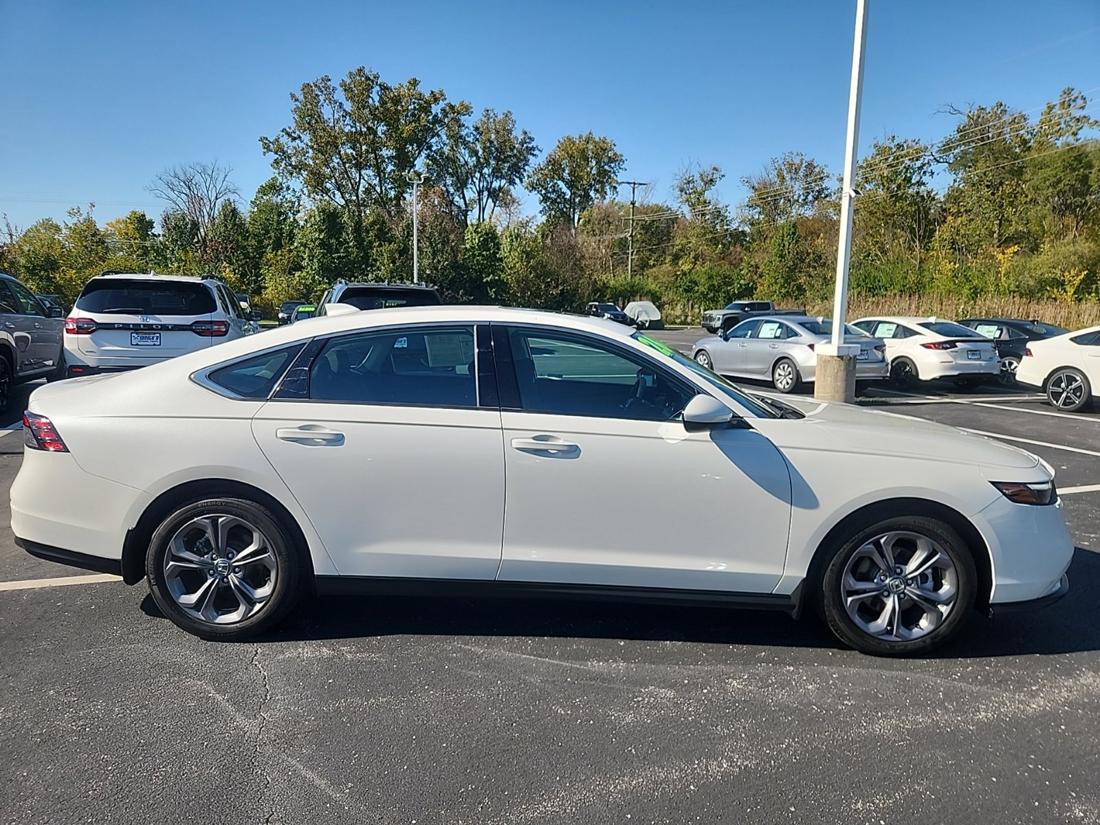 Used 2024 Honda Accord EX image 7