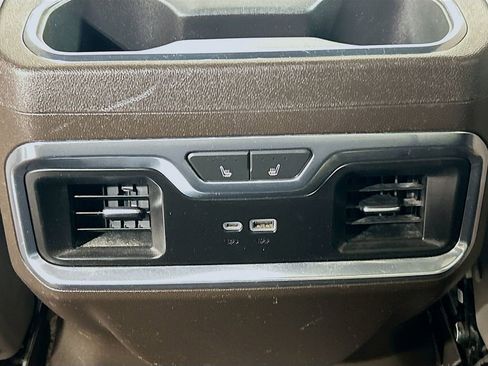 Used 2023 GMC Sierra 1500 SLT image 24