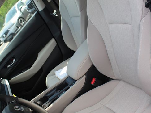 New 2025 Honda Accord SE image 6