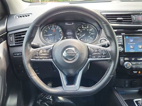 Used 2018 Nissan Rogue Sport SL w/ SL Premium Package FWD image 35