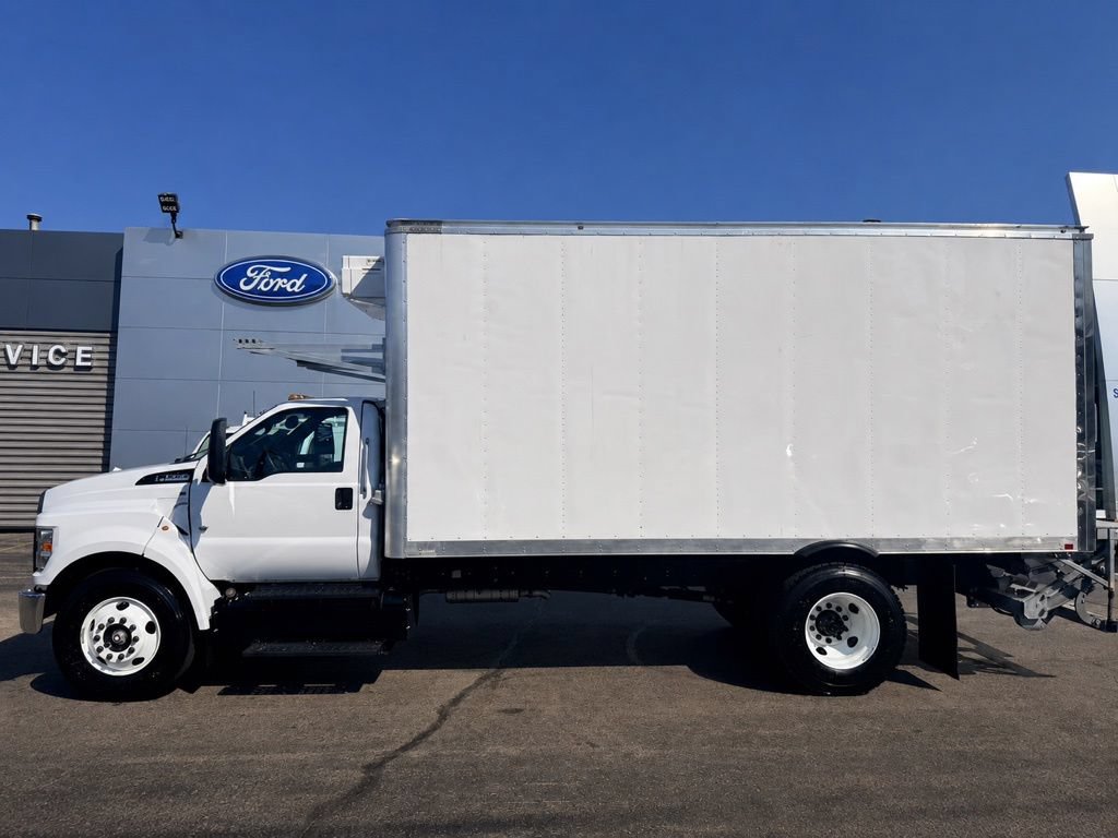 Used 2023 Ford F650 2WD Regular Cab Super Duty image 4
