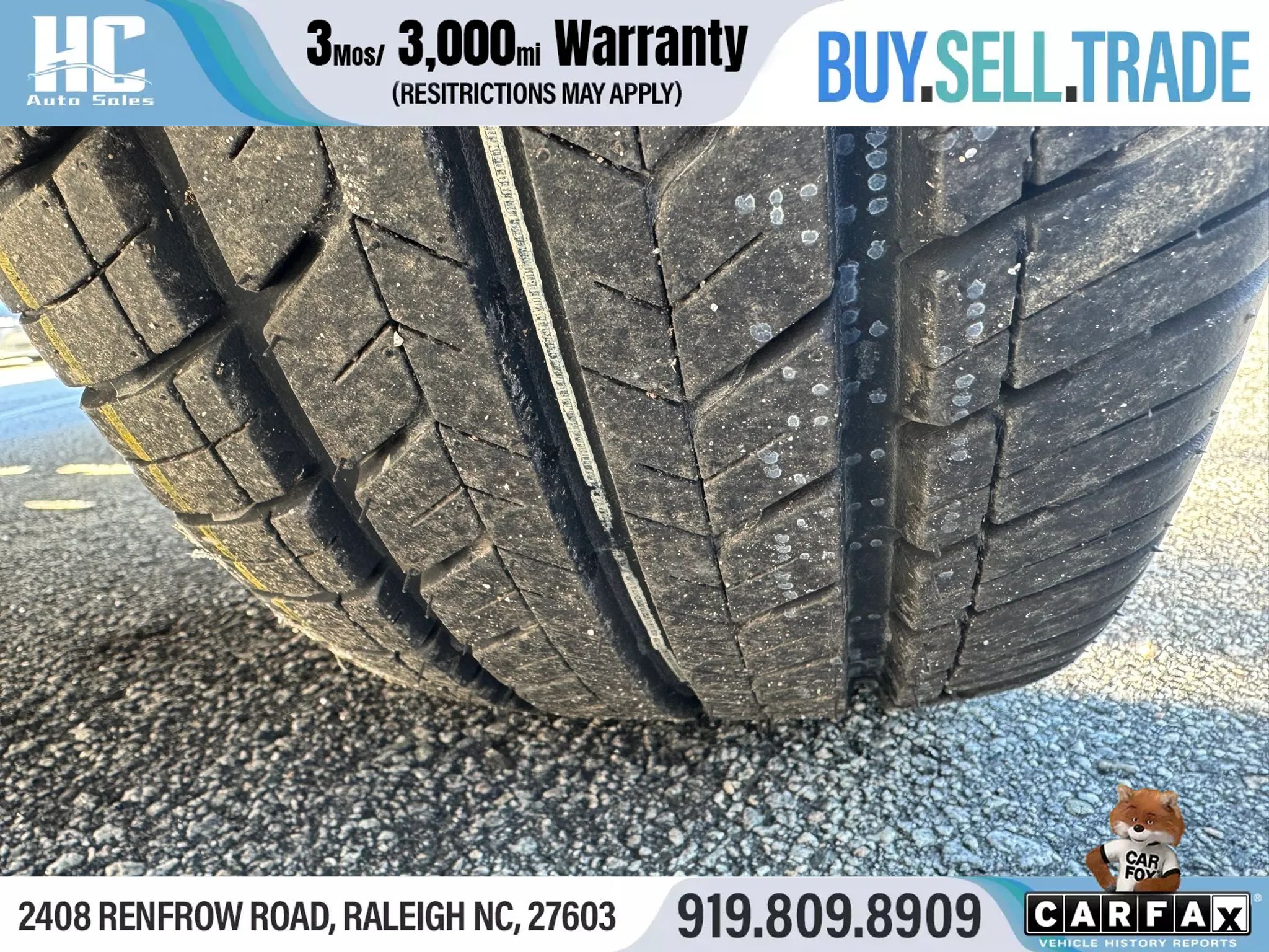 Used 2023 Ford Transit 150 Low Roof RWD image 11