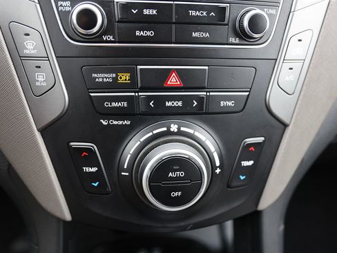 Used 2018 Hyundai Santa Fe Sport image 27