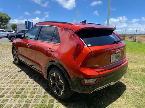 Used 2023 Kia Niro Wave FWD image 5