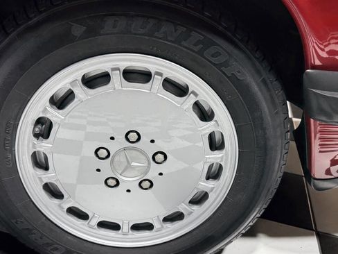 Used 1987 Mercedes-Benz 560 SL image 45