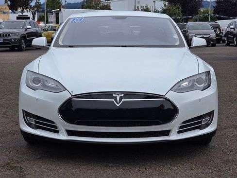 Used 2013 Tesla Model S image 3