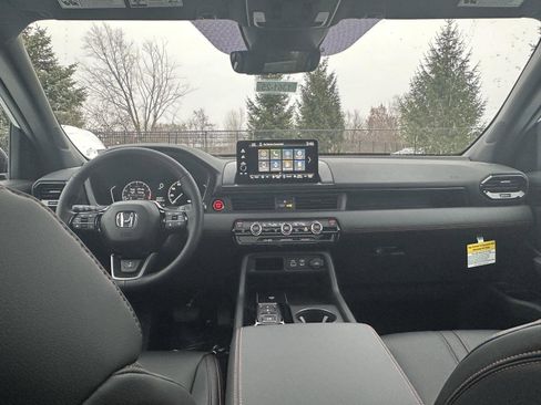 New 2025 Honda Pilot TrailSport image 27