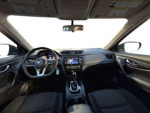 Used 2018 Nissan Rogue S image 16