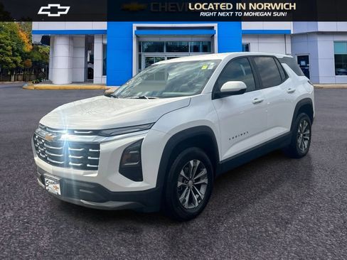 Certified 2026 Chevrolet Equinox LT w/ Convenience Package II AWD/4WD image 1