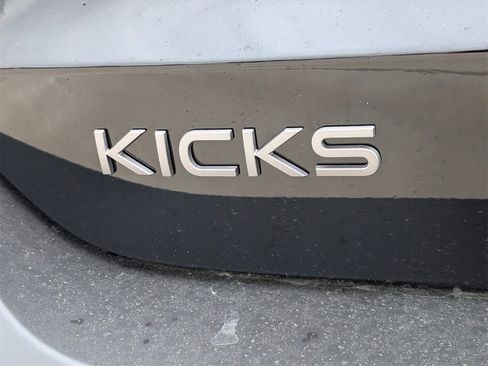 New 2026 Nissan Kicks SV image 7