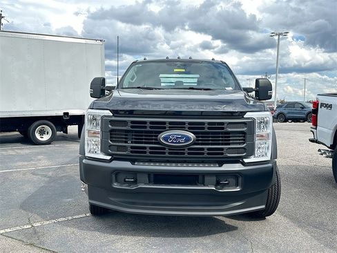 New 2025 Ford F550 4x4 Crew Cab Super Duty image 5