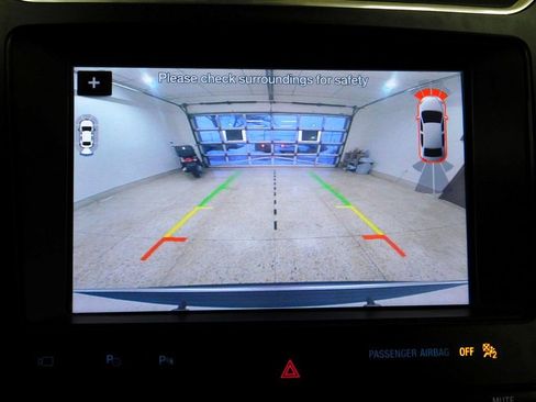 Used 2019 Ford Explorer Platinum image 49