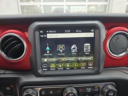Used 2023 Jeep Wrangler Unlimited Rubicon AWD/4WD image 20