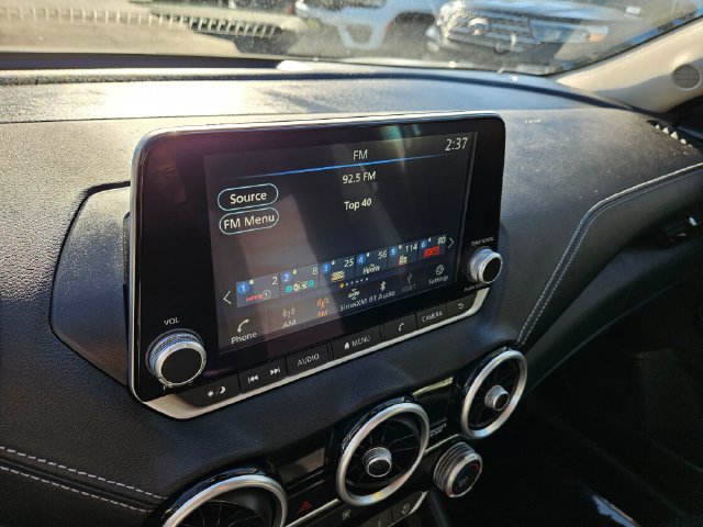 Used 2024 Nissan Sentra SV FWD image 28