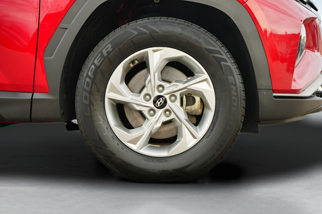 Used 2023 Hyundai Tucson SEL FWD image 9