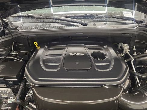 Used 2019 Jeep Grand Cherokee Laredo AWD/4WD image 39