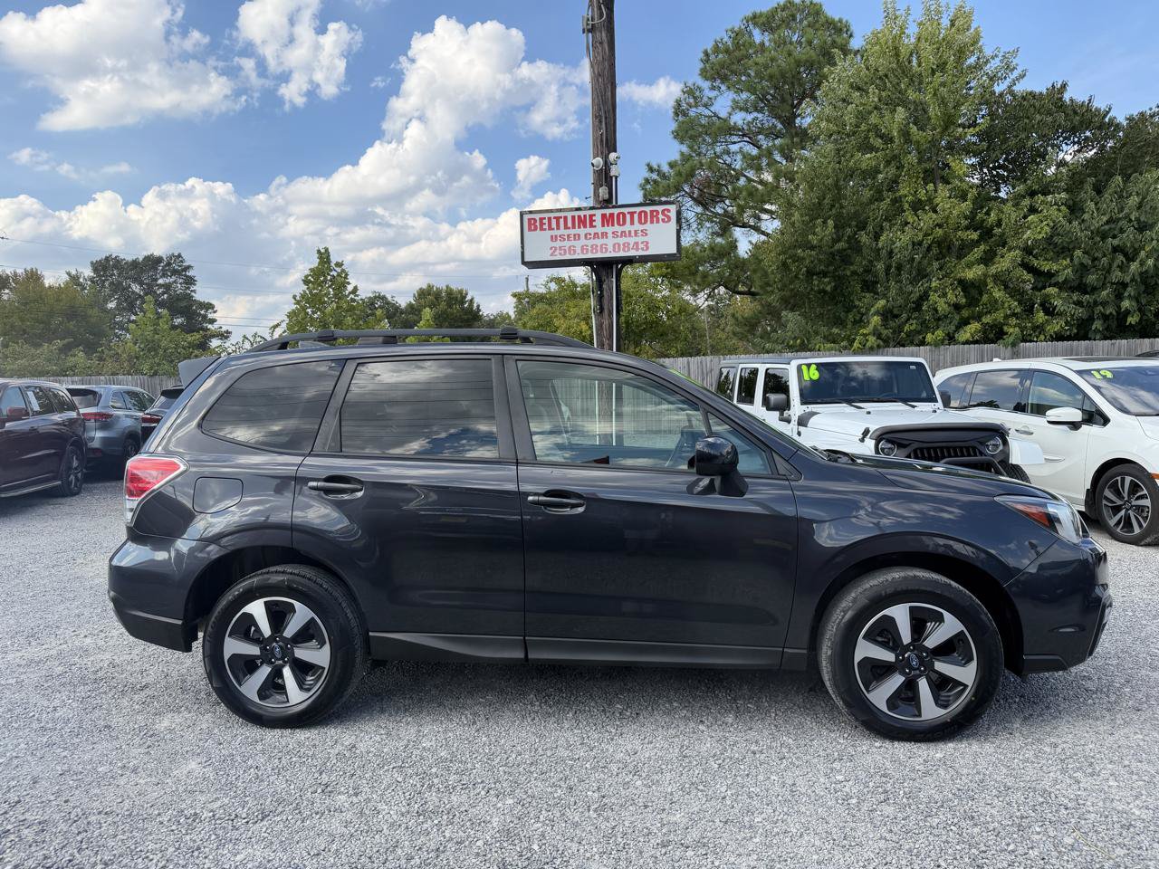Used 2017 Subaru Forester 2.5i Premium w/ All-Weather Package AWD/4WD image 3