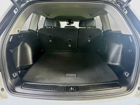 Used 2023 Jeep Grand Cherokee Limited w/ Black Appearance Package image 29