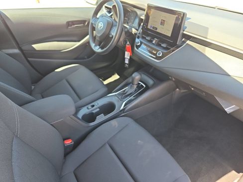 Certified 2025 Toyota Corolla LE FWD image 14