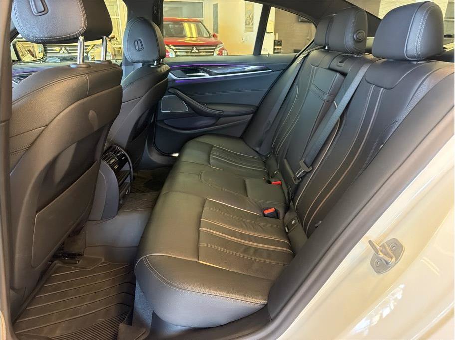 Used 2021 BMW 540i w/ M Sport Package RWD image 13