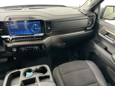 Used 2024 Chevrolet Silverado 1500 LT AWD/4WD image 21