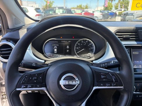 Used 2025 Nissan Versa SV FWD image 25