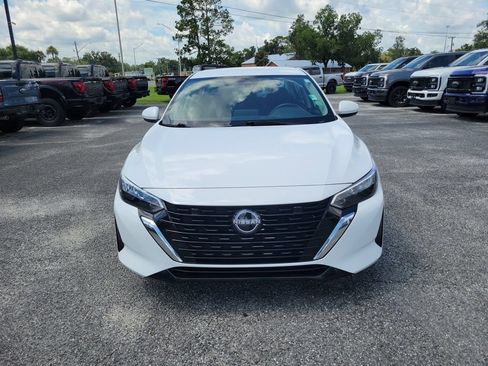 Used 2024 Nissan Sentra SV FWD image 6