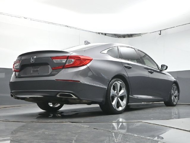 Used 2018 Honda Accord Touring image 39