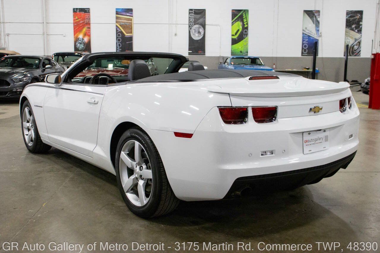 Used 2013 Chevrolet Camaro LT RWD image 5