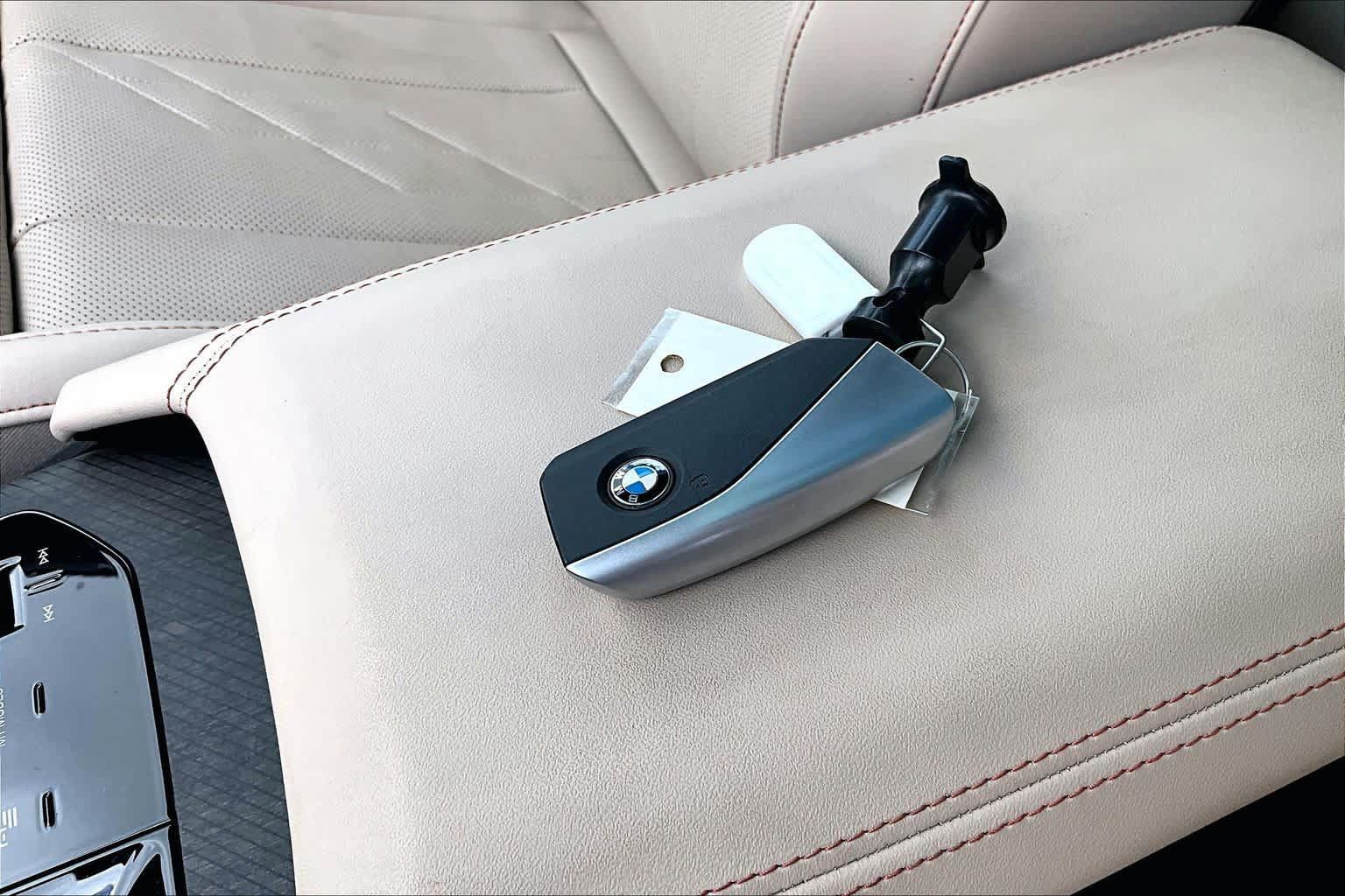 Used 2025 BMW X3 xDrive30i AWD/4WD image 15