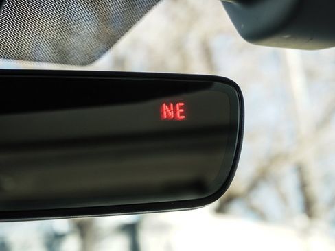 Used 2022 Subaru Ascent Limited w/ Technology Package image 36