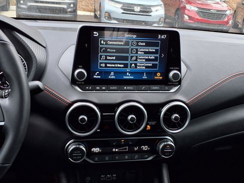 Certified 2025 Nissan Sentra SR w/ SR Premium Package image 15