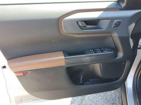 Certified 2023 Ford Bronco Sport Outer Banks AWD/4WD image 9