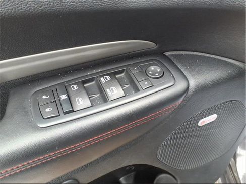 Used 2015 Dodge Durango R/T image 12