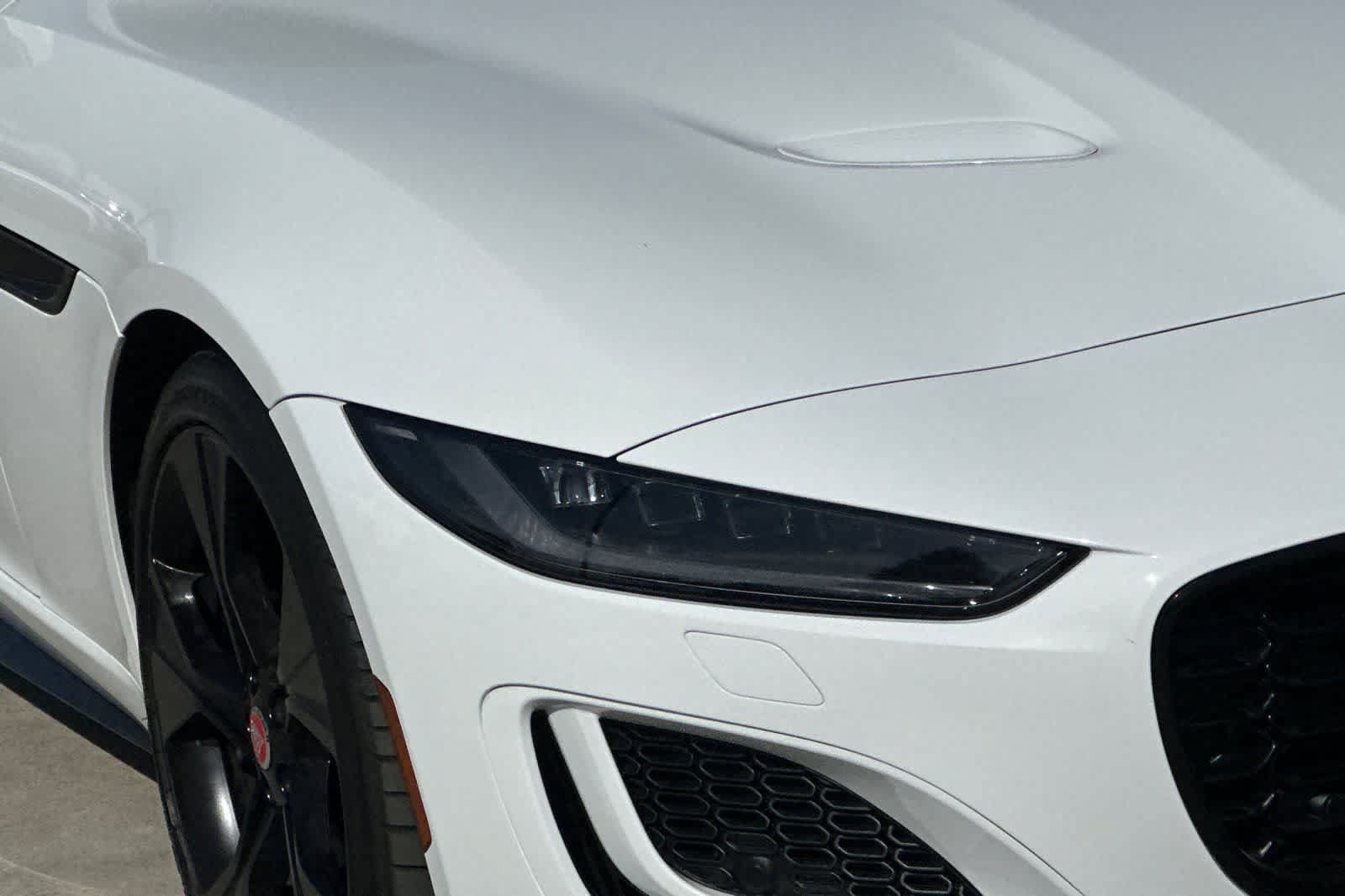 Used 2023 Jaguar F-TYPE R-Dynamic AWD/4WD image 30